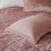 VelvetDream Felicia Comforter Set